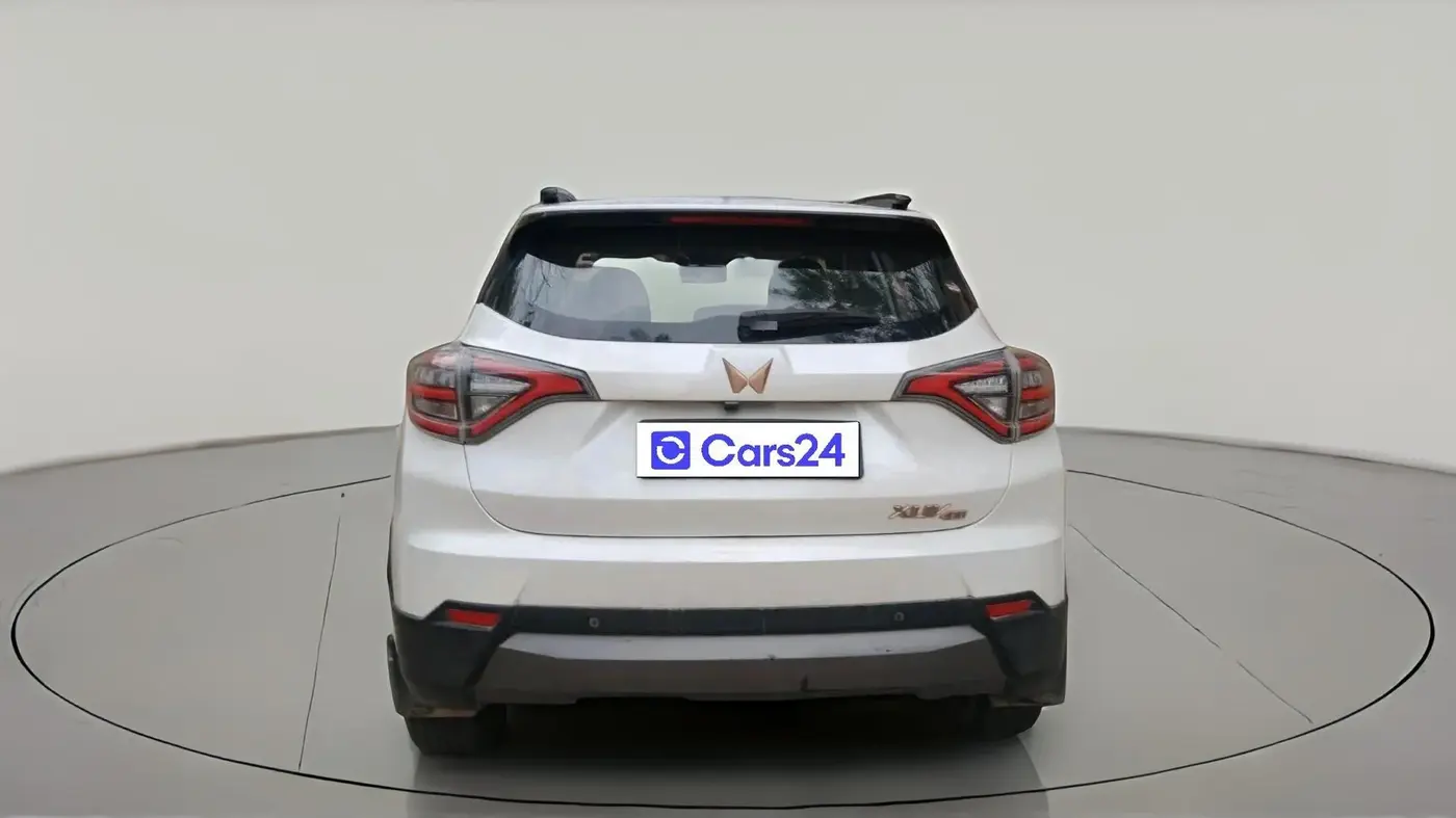 2023 Mahindra XUV400 EL 7.2 KW, Electric, Automatic, 1,09,521 km, exterior