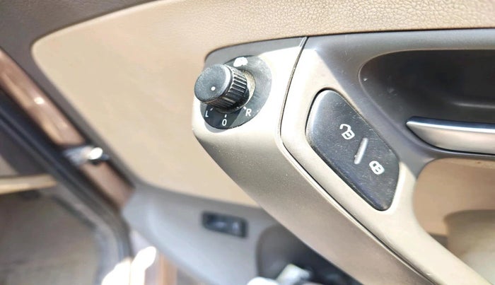 2017 Volkswagen Vento HIGHLINE DIESEL 1.5, Diesel, Manual, 1,22,946 km, interior