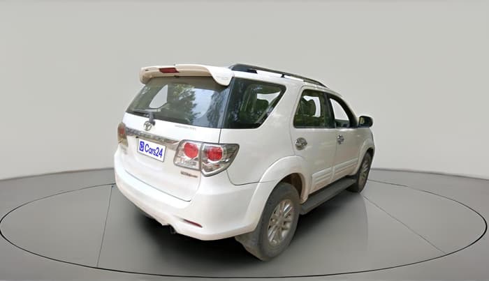 2013 Toyota Fortuner 3.0 4X2 AT, Diesel, Automatic, 2,42,792 km, exterior
