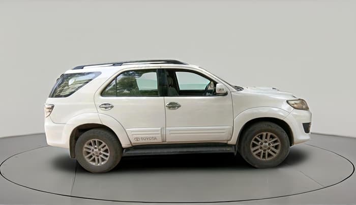 2013 Toyota Fortuner 3.0 4X2 AT, Diesel, Automatic, 2,42,792 km, exterior