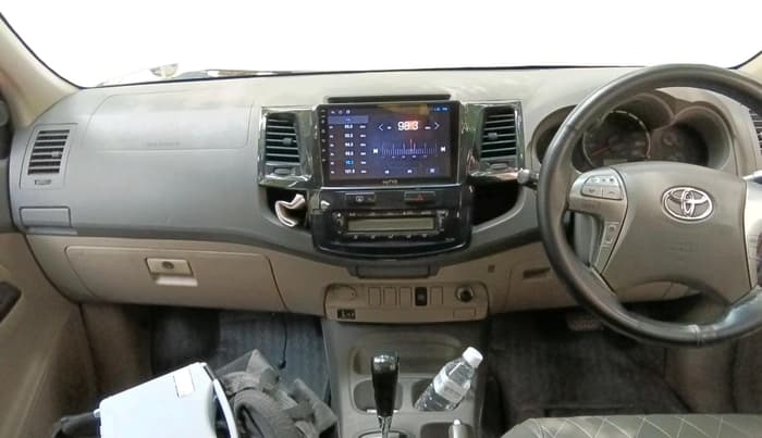 2013 Toyota Fortuner 3.0 4X2 AT, Diesel, Automatic, 2,42,792 km, interior