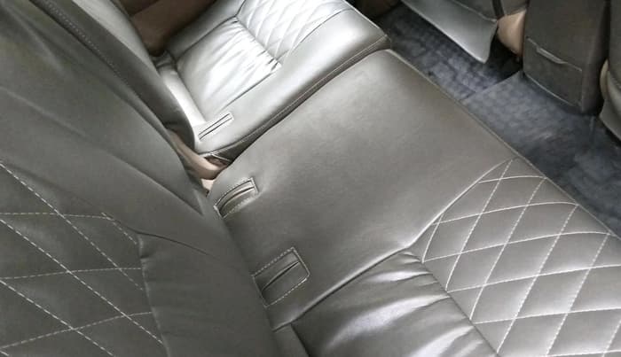 2013 Toyota Fortuner 3.0 4X2 AT, Diesel, Automatic, 2,42,792 km, interior