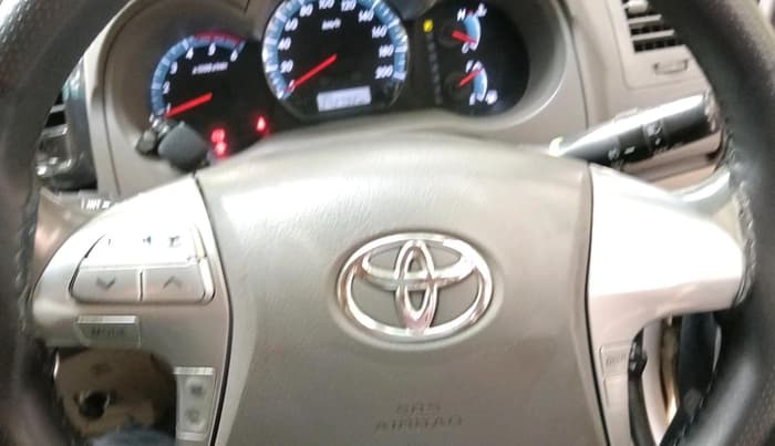 2013 Toyota Fortuner 3.0 4X2 AT, Diesel, Automatic, 2,42,792 km, interior