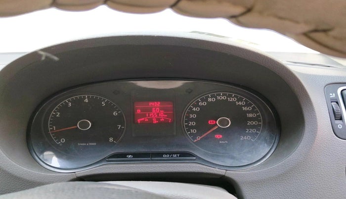 2011 Volkswagen Vento HIGHLINE 1.6 MPI, Petrol, Manual, 1,15,510 km, interior