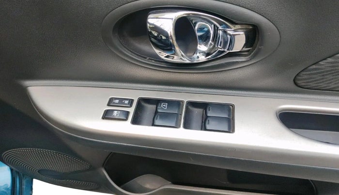 2017 Nissan Micra XV CVT, Petrol, Automatic, 58,294 km, interior