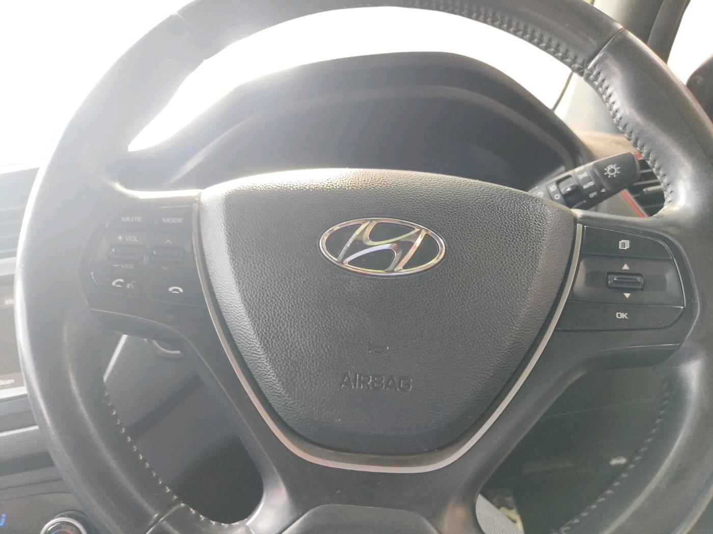 2018 Hyundai i20 Active 1.2 SX, Petrol, Manual, 1,45,491 km, interior