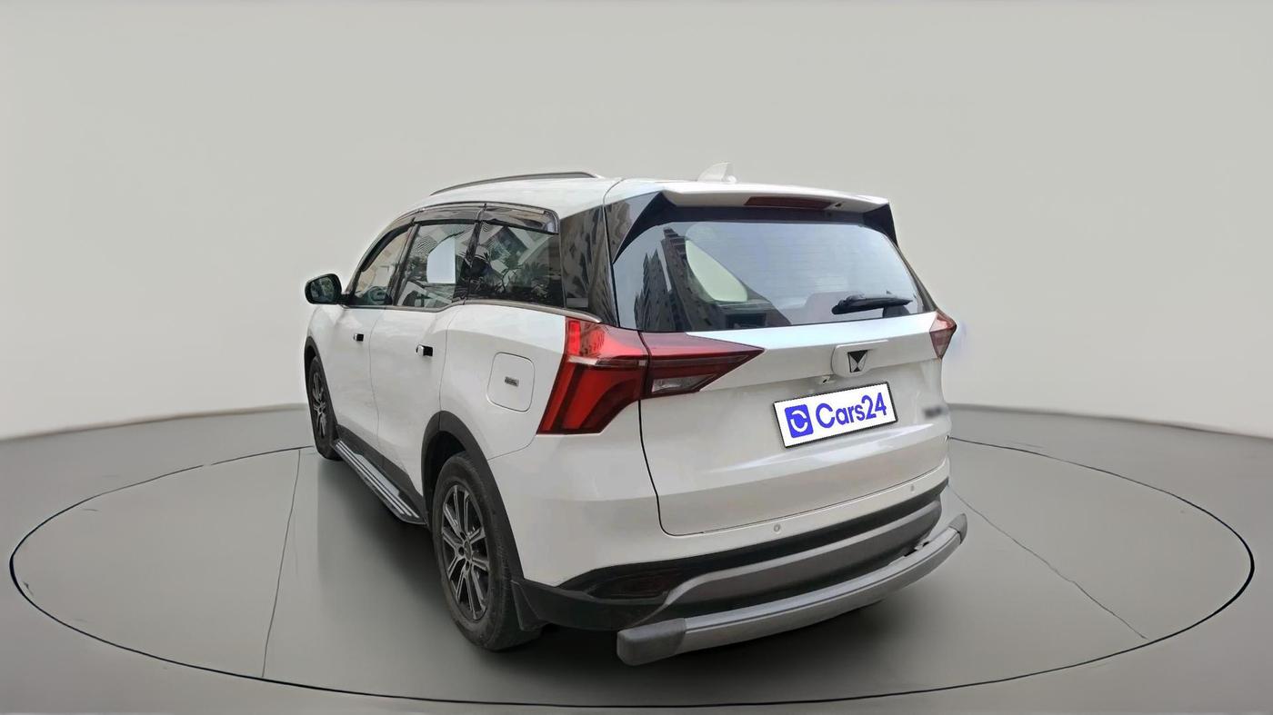 2023 Mahindra XUV700 AX 7 LUXURY P AT 7 STR, Petrol, Automatic, 51,500 km, exterior