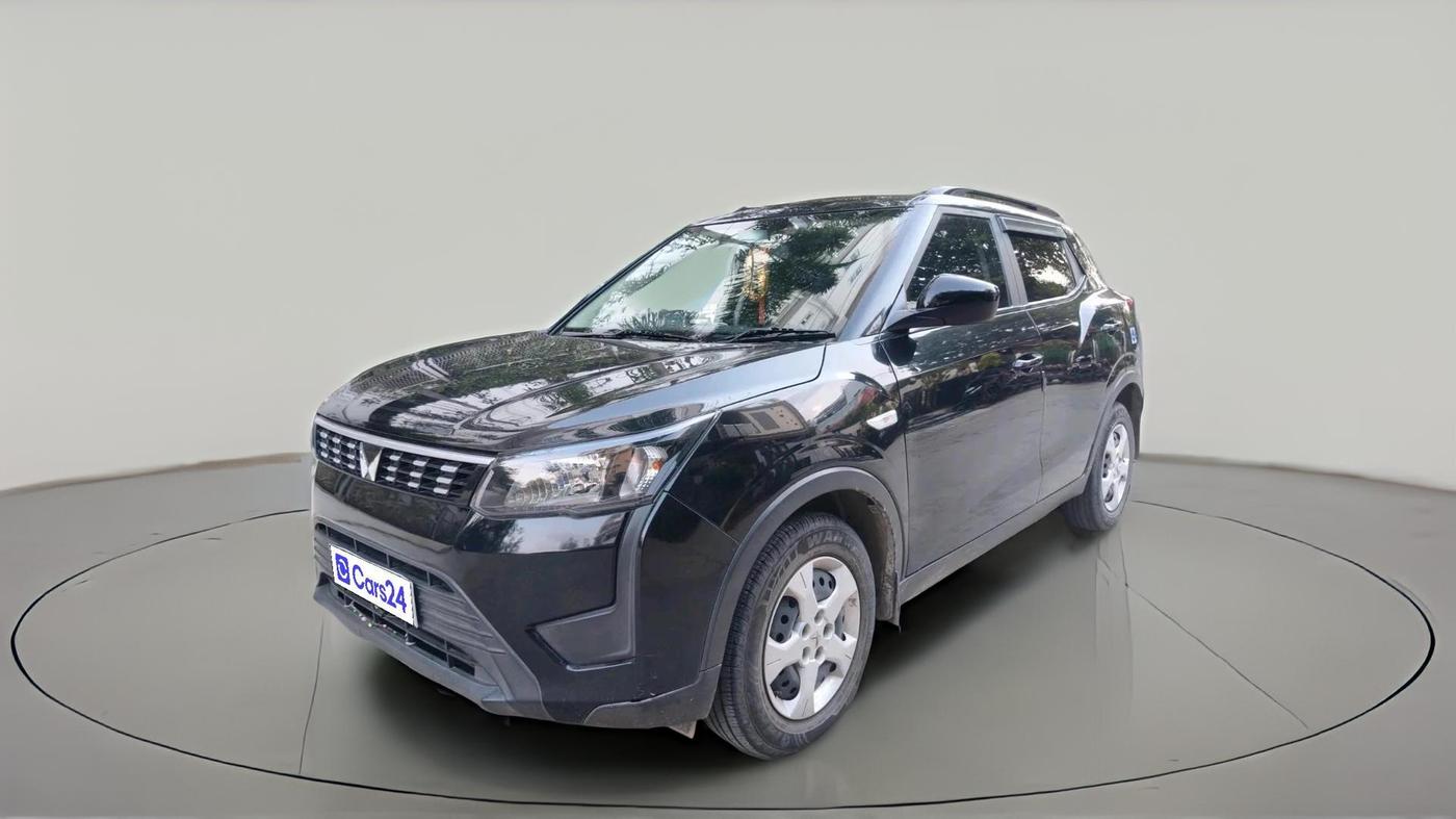 2023 Mahindra XUV300 W6 1.5 Diesel, Diesel, Manual, 40,200 km, exterior
