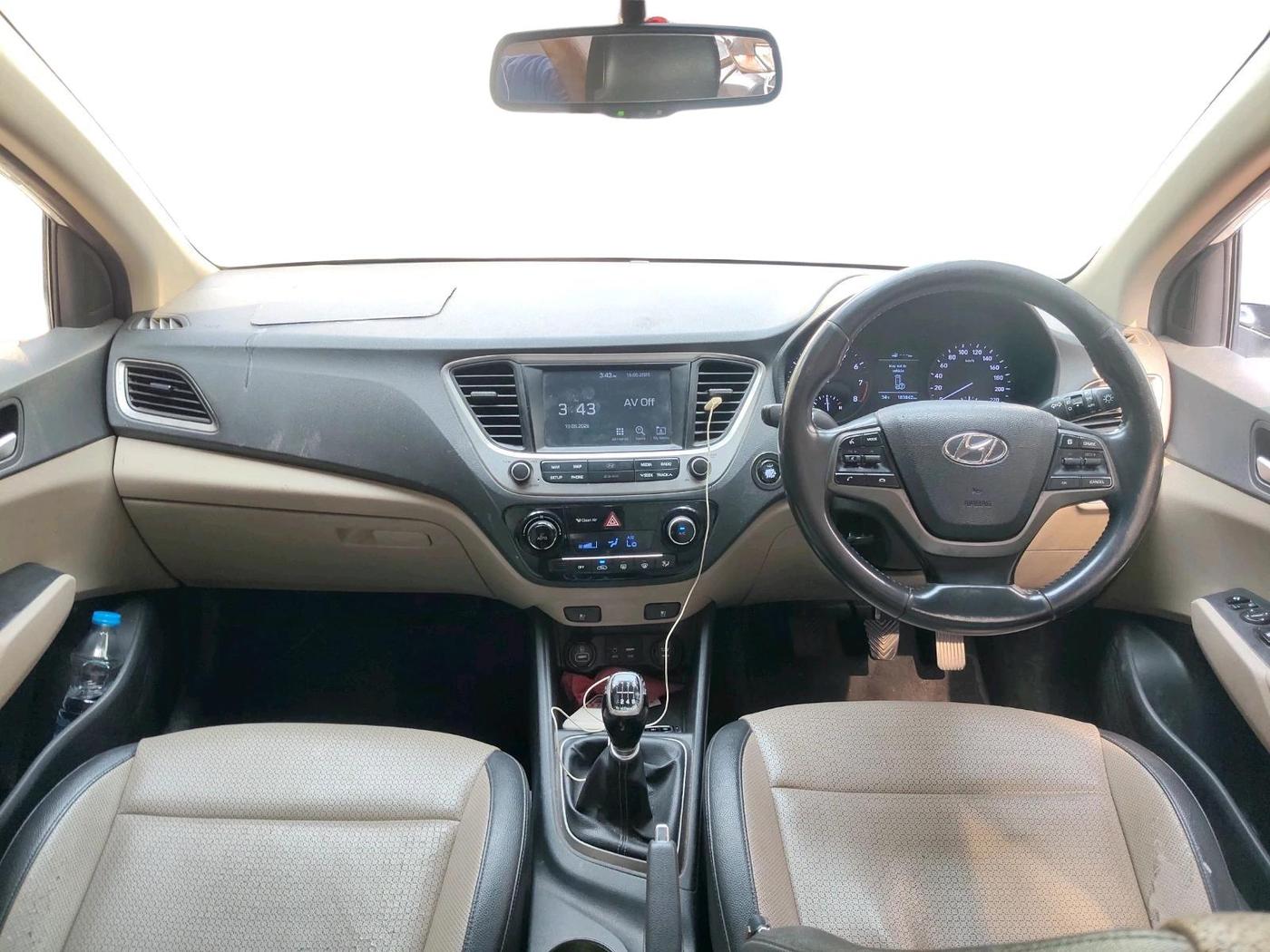 2018 Hyundai Verna 1.6 VTVT SX O, Petrol, Manual, 1,83,842 km, interior