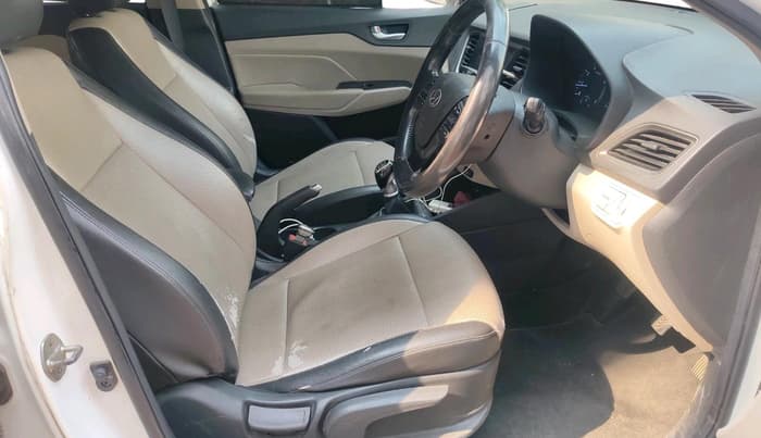 2018 Hyundai Verna 1.6 VTVT SX O, Petrol, Manual, 1,83,842 km, interior