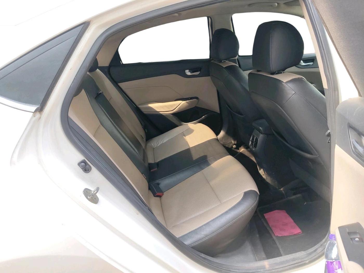 2018 Hyundai Verna 1.6 VTVT SX O, Petrol, Manual, 1,83,842 km, interior