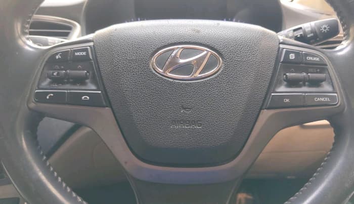 2018 Hyundai Verna 1.6 VTVT SX O, Petrol, Manual, 1,83,842 km, interior