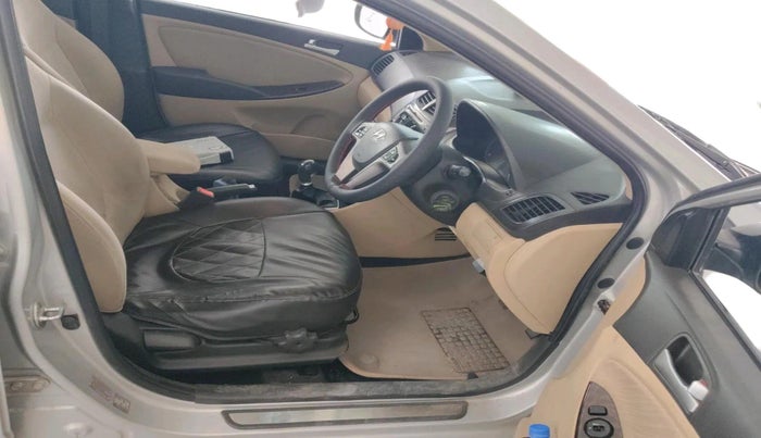 2015 Hyundai Verna FLUIDIC 1.6 CRDI S 4S, Diesel, Manual, 1,38,281 km, interior