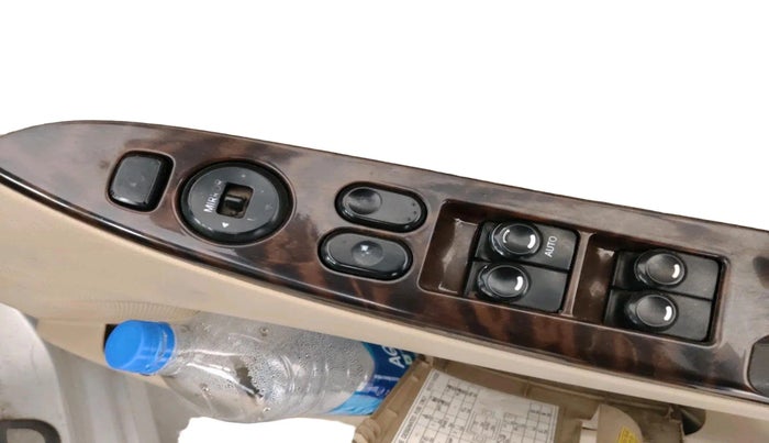 2015 Hyundai Verna FLUIDIC 1.6 CRDI S 4S, Diesel, Manual, 1,38,281 km, interior