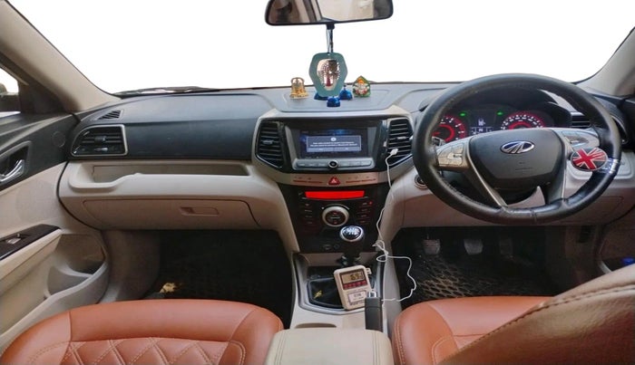 2021 Mahindra XUV300 W8 1.2 PETROL, Petrol, Manual, 48,065 km, interior