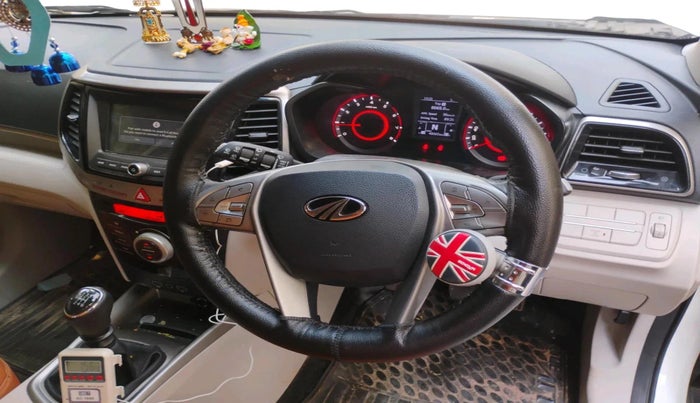 2021 Mahindra XUV300 W8 1.2 PETROL, Petrol, Manual, 48,065 km, interior