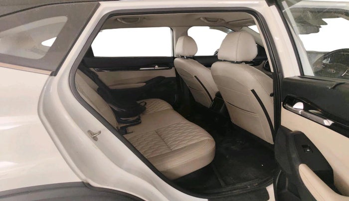 2019 KIA SELTOS HTX 1.5 PETROL, Petrol, Manual, 1,11,536 km, interior