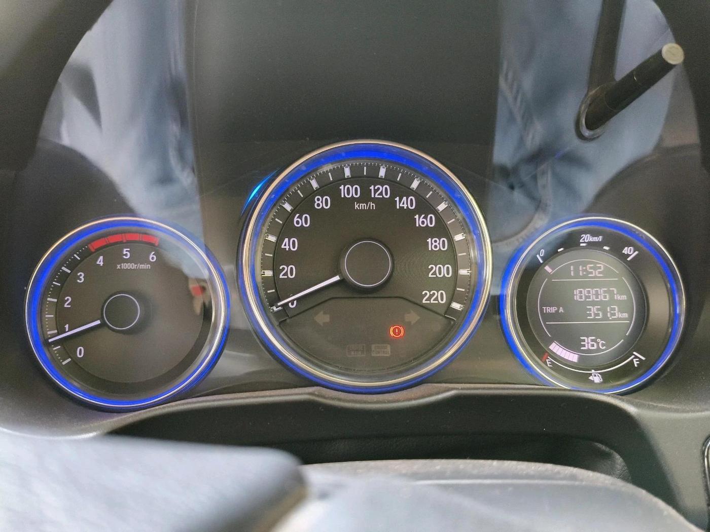 2014 Honda City 1.5L I-DTEC VX, Diesel, Manual, 1,89,067 km, interior
