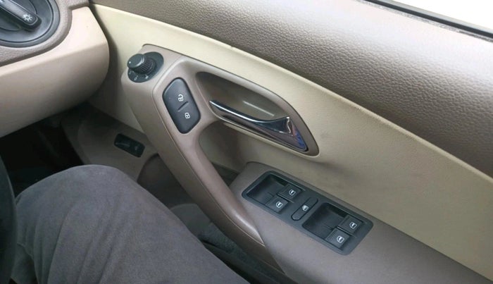 2015 Skoda Rapid AMBITION 1.5 TDI, Diesel, Manual, 72,042 km, interior