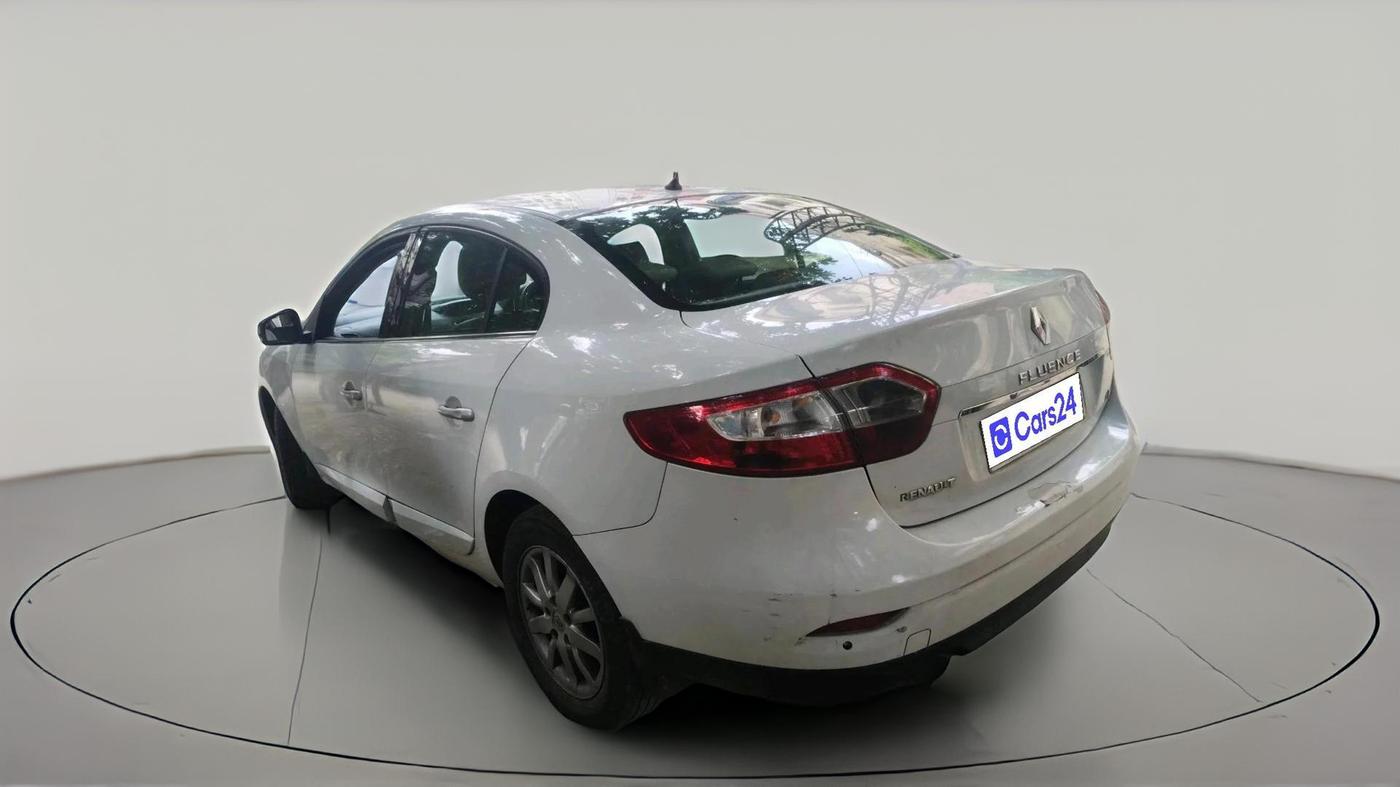 2011 Renault Fluence 1.5 E2, Diesel, Manual, 1,28,079 km, exterior