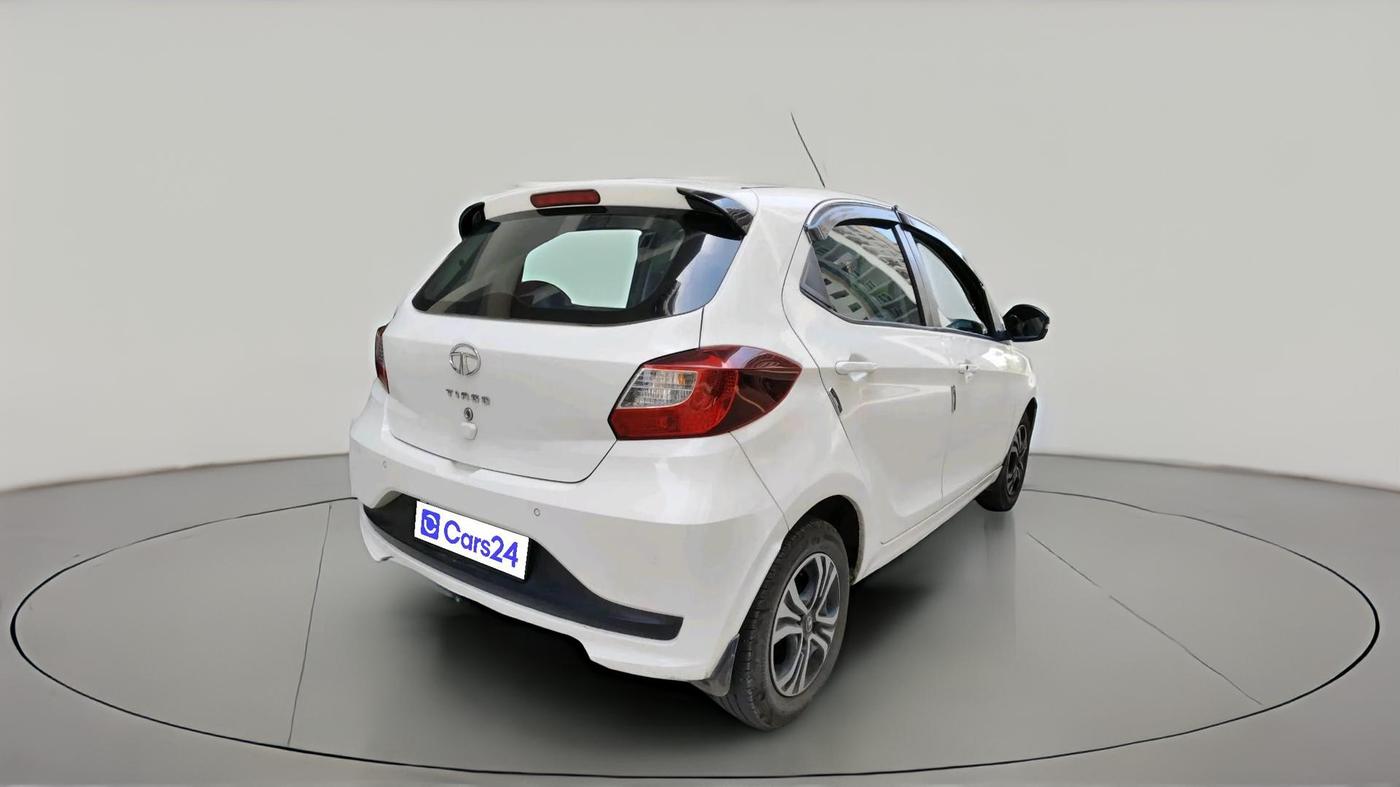 2023 Tata Tiago XTA PETROL, Petrol, Automatic, 31,949 km, exterior
