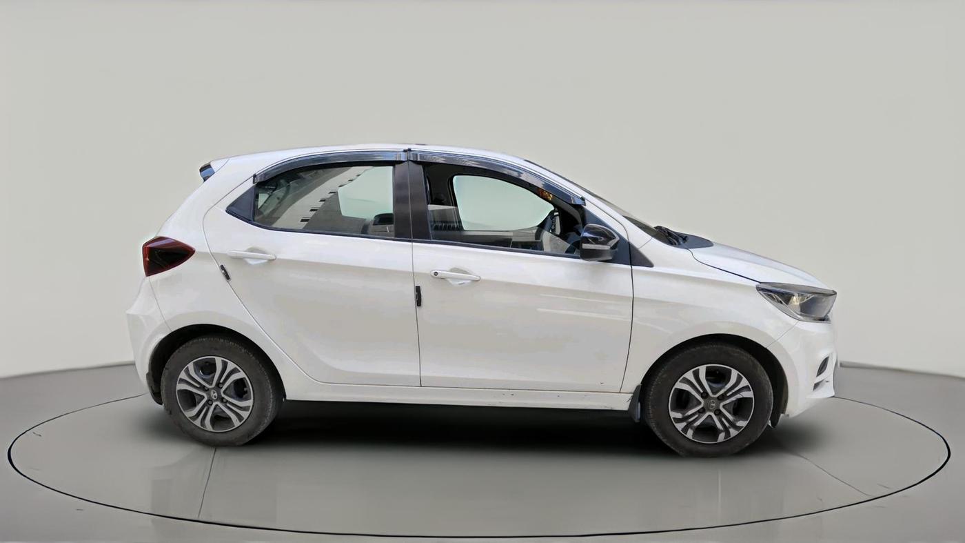 2023 Tata Tiago XTA PETROL, Petrol, Automatic, 31,949 km, exterior
