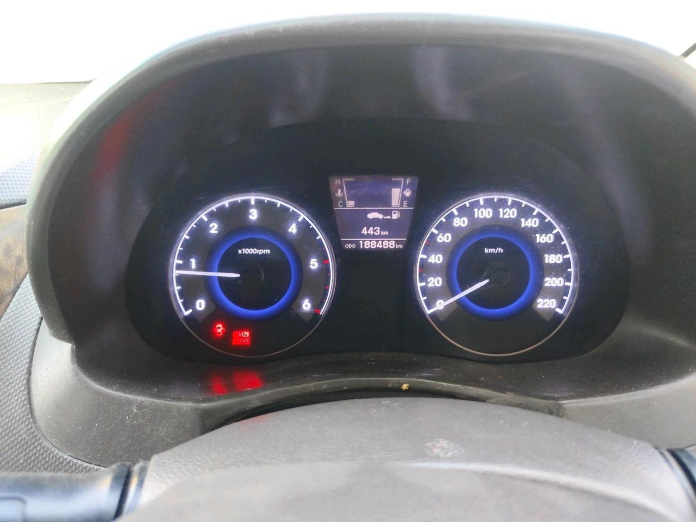 2012 Hyundai Verna FLUIDIC 1.6 CRDI SX, Diesel, Manual, 1,88,488 km, interior
