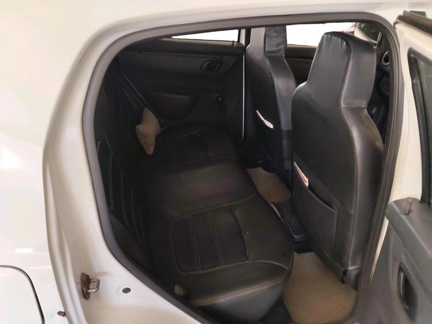 2015 Renault Kwid RXL, Petrol, Manual, 29,276 km, interior