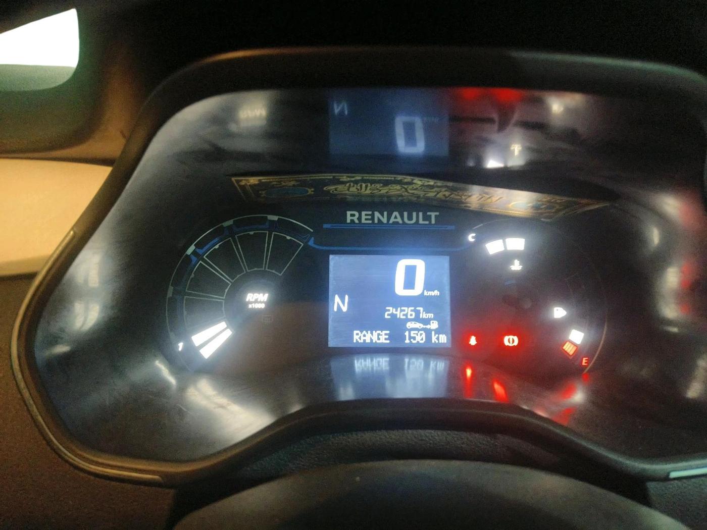 2022 Renault TRIBER RXZ AMT, Petrol, Automatic, 24,267 km, interior