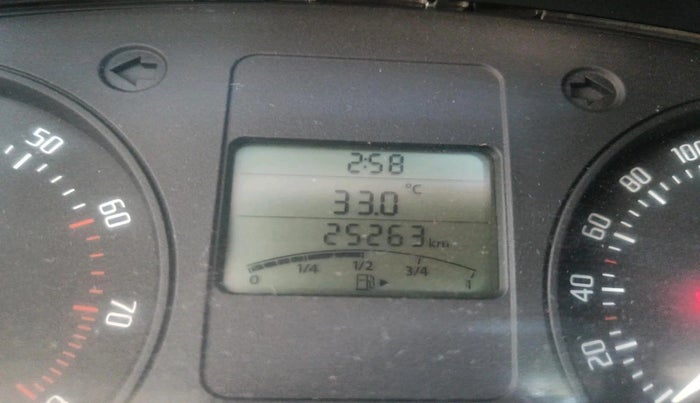 2011 Skoda Fabia AMBITION 1.2 MPI, Petrol, Manual, 25,263 km, interior