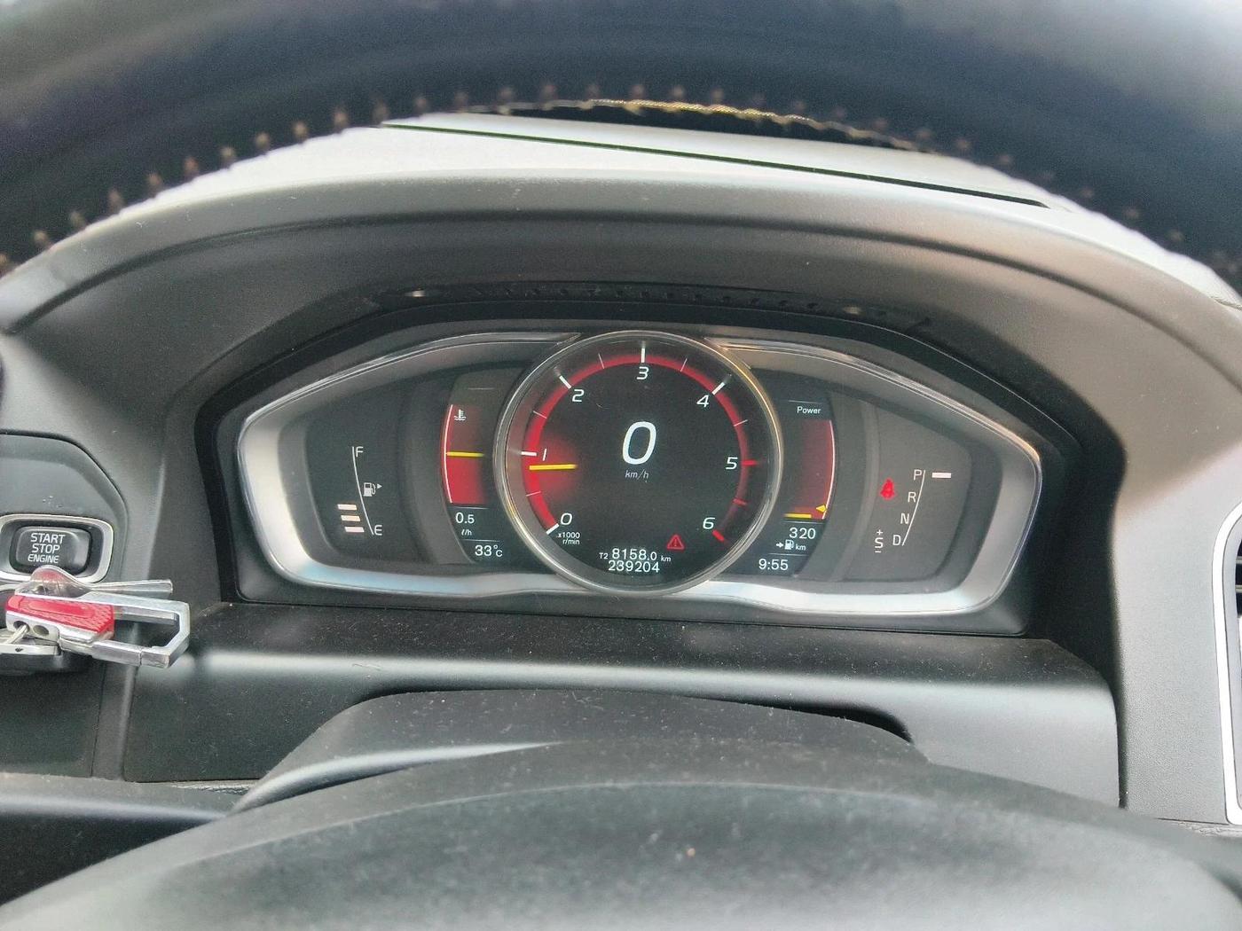 2015 Volvo XC 60 D4 Kinetic, Diesel, Automatic, 2,39,204 km, interior