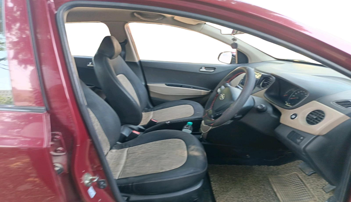 2014 Hyundai Grand i10 SPORTZ AT 1.2 KAPPA VTVT, Petrol, Automatic, 1,07,643 km, interior