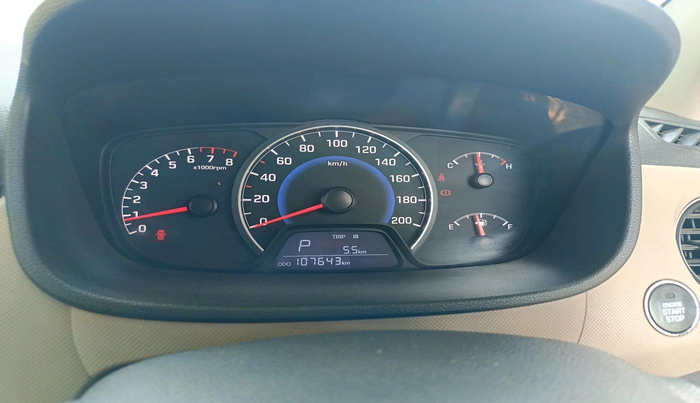 2014 Hyundai Grand i10 SPORTZ AT 1.2 KAPPA VTVT, Petrol, Automatic, 1,07,643 km, interior