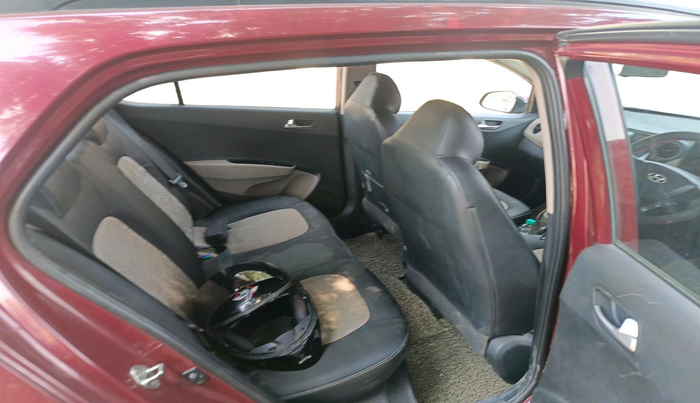 2014 Hyundai Grand i10 SPORTZ AT 1.2 KAPPA VTVT, Petrol, Automatic, 1,07,643 km, interior
