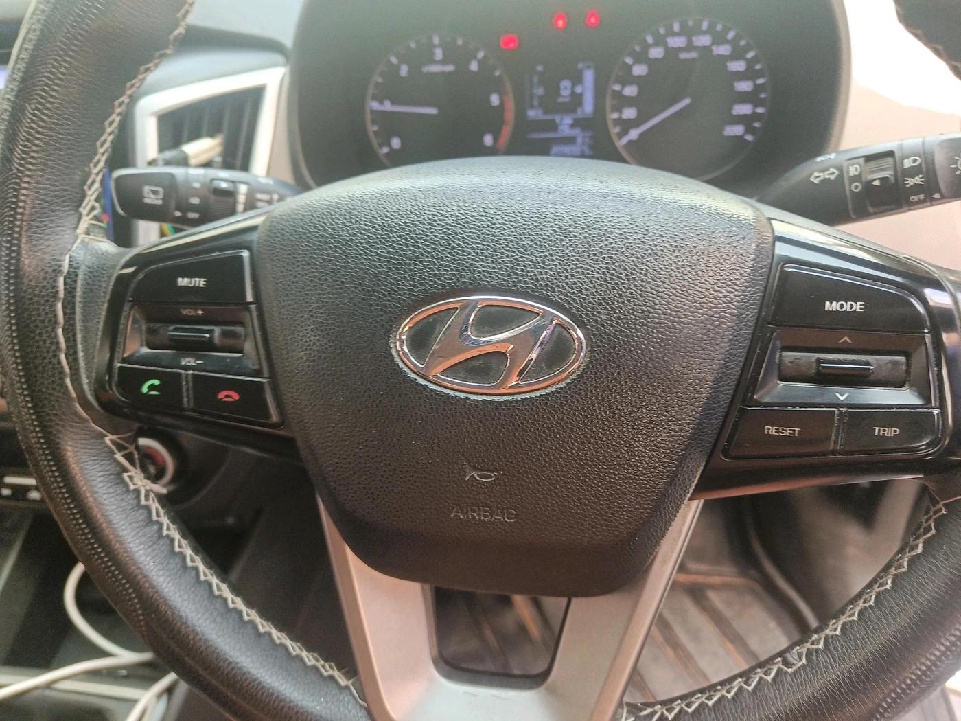 2017 Hyundai Creta SX 1.6 DIESEL, Diesel, Manual, 2,09,007 km, interior