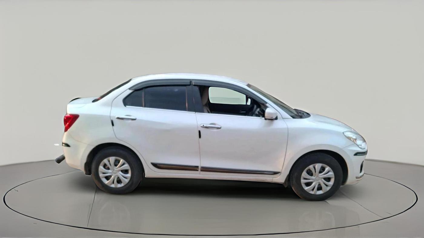 2017 Maruti Dzire VDI, Diesel, Manual, 1,36,155 km, exterior