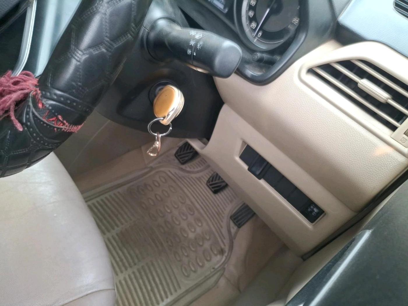 2017 Maruti Dzire VDI, Diesel, Manual, 1,36,155 km, interior