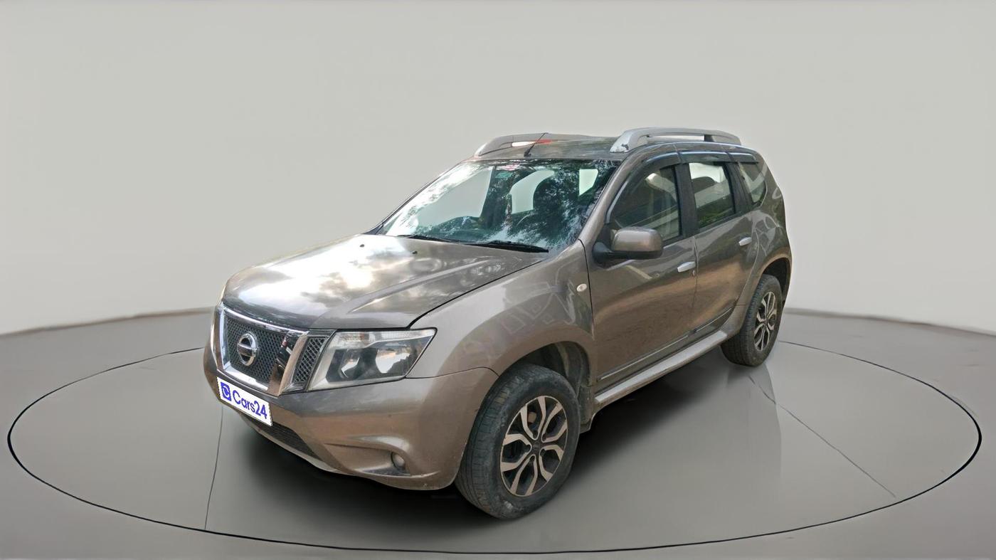 2015 Nissan Terrano XV D THP 110 PS, Diesel, Manual, 1,61,465 km, exterior