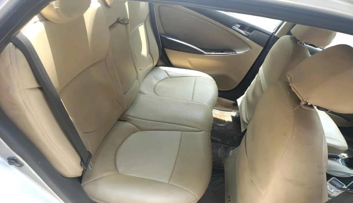 2011 Hyundai Verna FLUIDIC 1.6 CRDI SX, Diesel, Manual, 1,90,876 km, interior