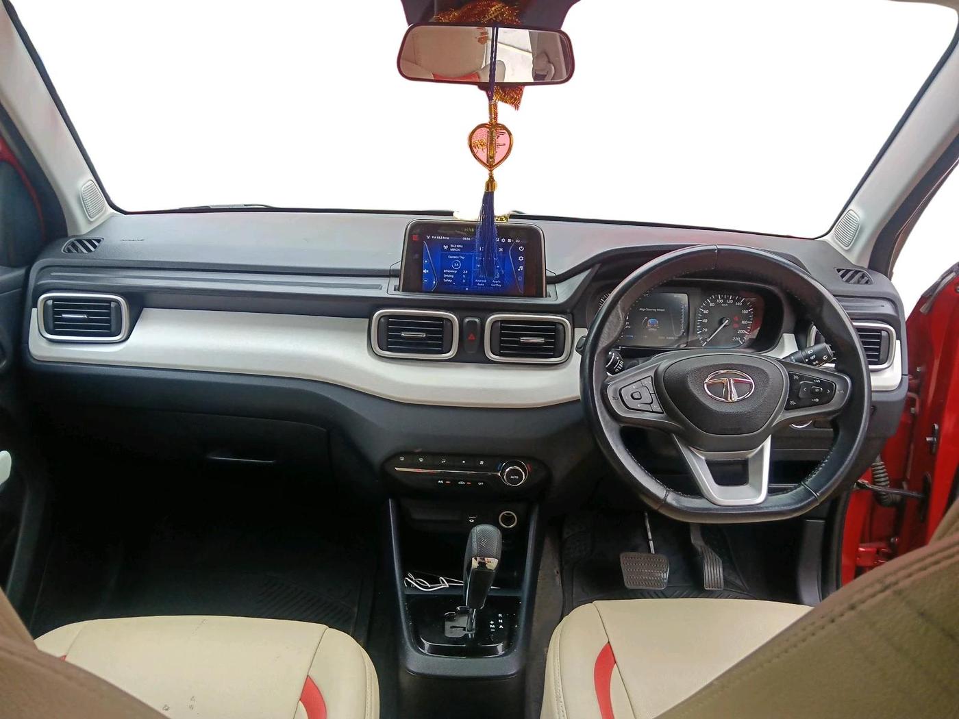 2022 Tata PUNCH CREATIVE AMT 1.2 RTN DUAL TONE, Petrol, Automatic, 64,595 km, interior