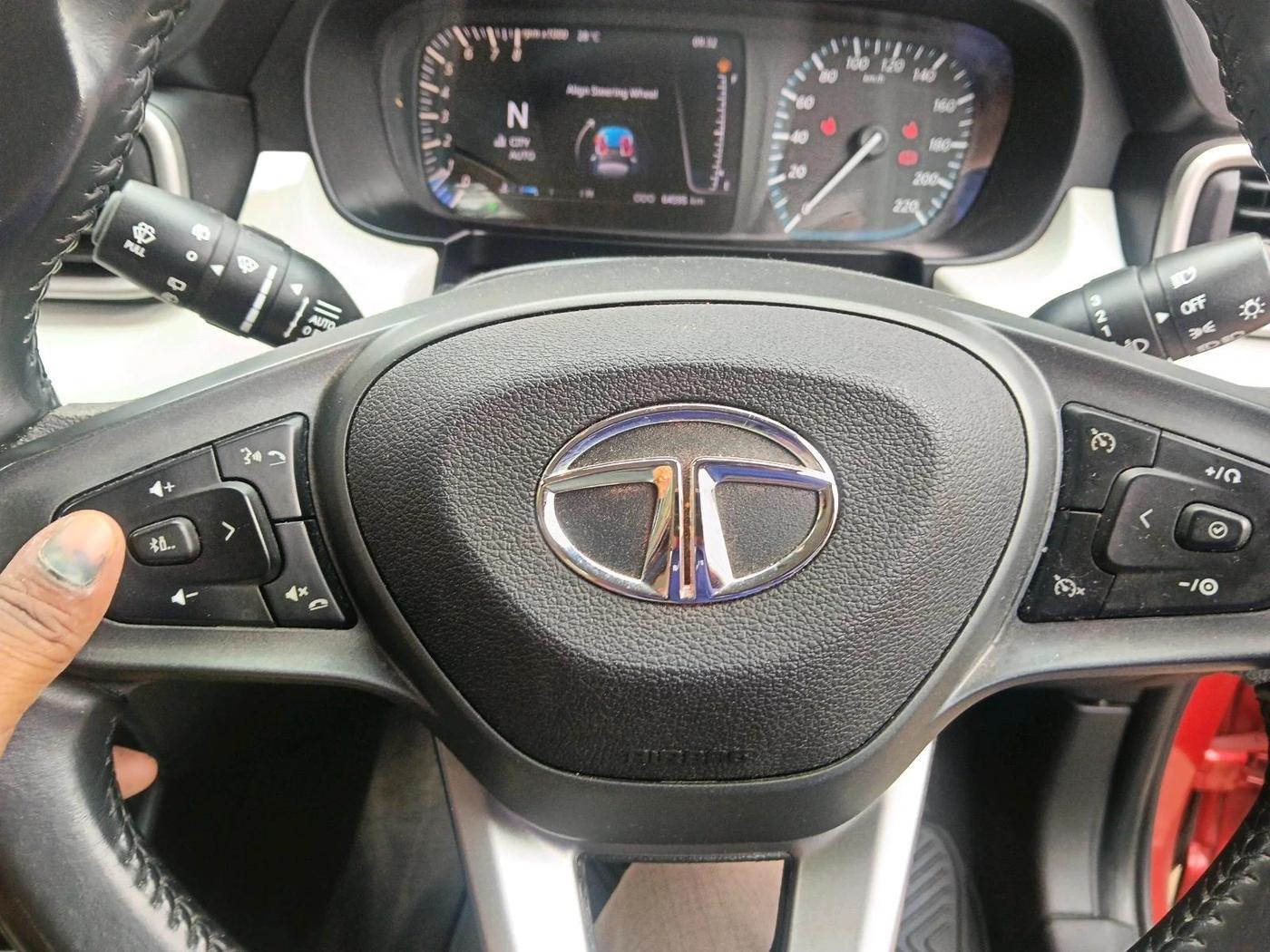 2022 Tata PUNCH CREATIVE AMT 1.2 RTN DUAL TONE, Petrol, Automatic, 64,595 km, interior
