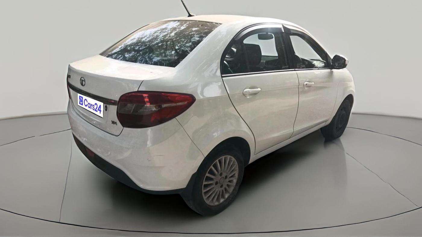 2015 Tata Zest XMA F-TRONIC DIESEL, Diesel, Automatic, 1,78,677 km, exterior