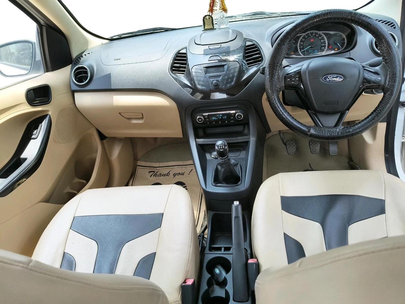 2017 Ford Figo Aspire TITANIUM 1.2 PETROL, Petrol, Manual, 83,176 km, interior