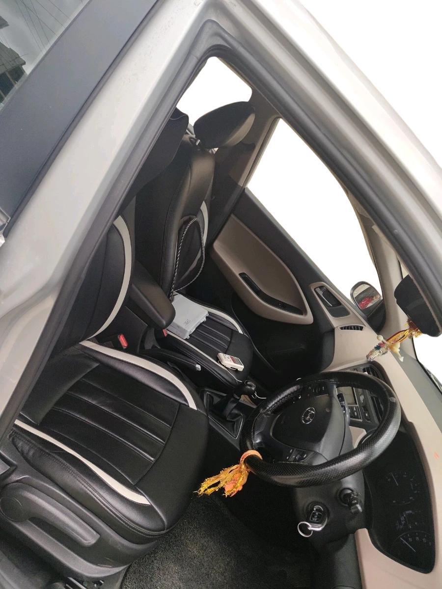 2017 Hyundai Elite i20 SPORTZ 1.2, Petrol, Manual, 77,270 km, interior