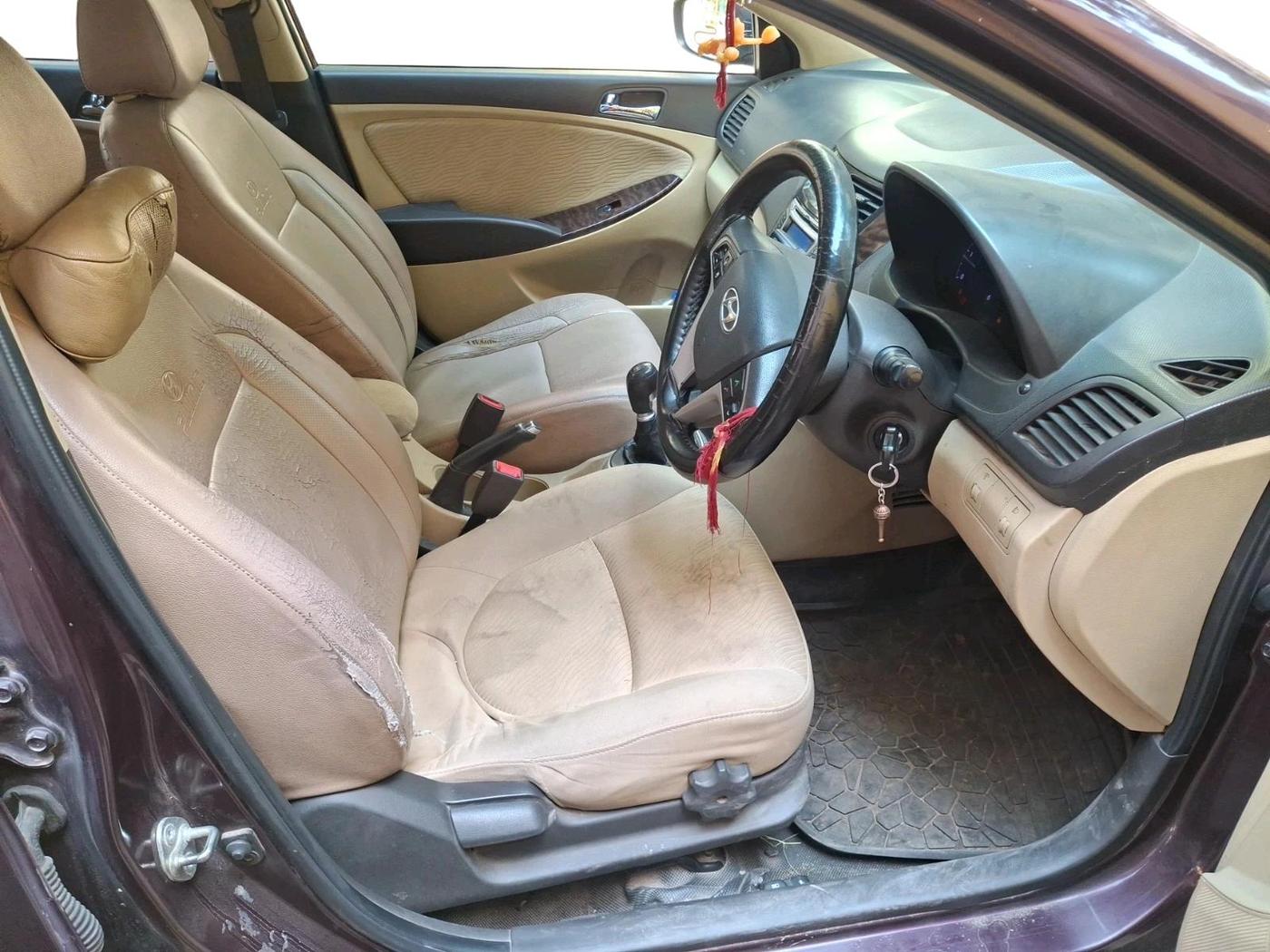 2013 Hyundai Verna FLUIDIC 1.6 CRDI SX, Diesel, Manual, 98,516 km, interior