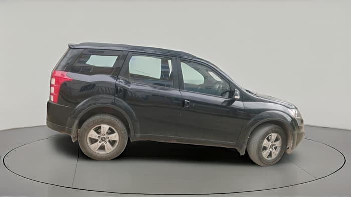 2012 Mahindra XUV500 W8, Diesel, Manual, 1,07,201 km, exterior
