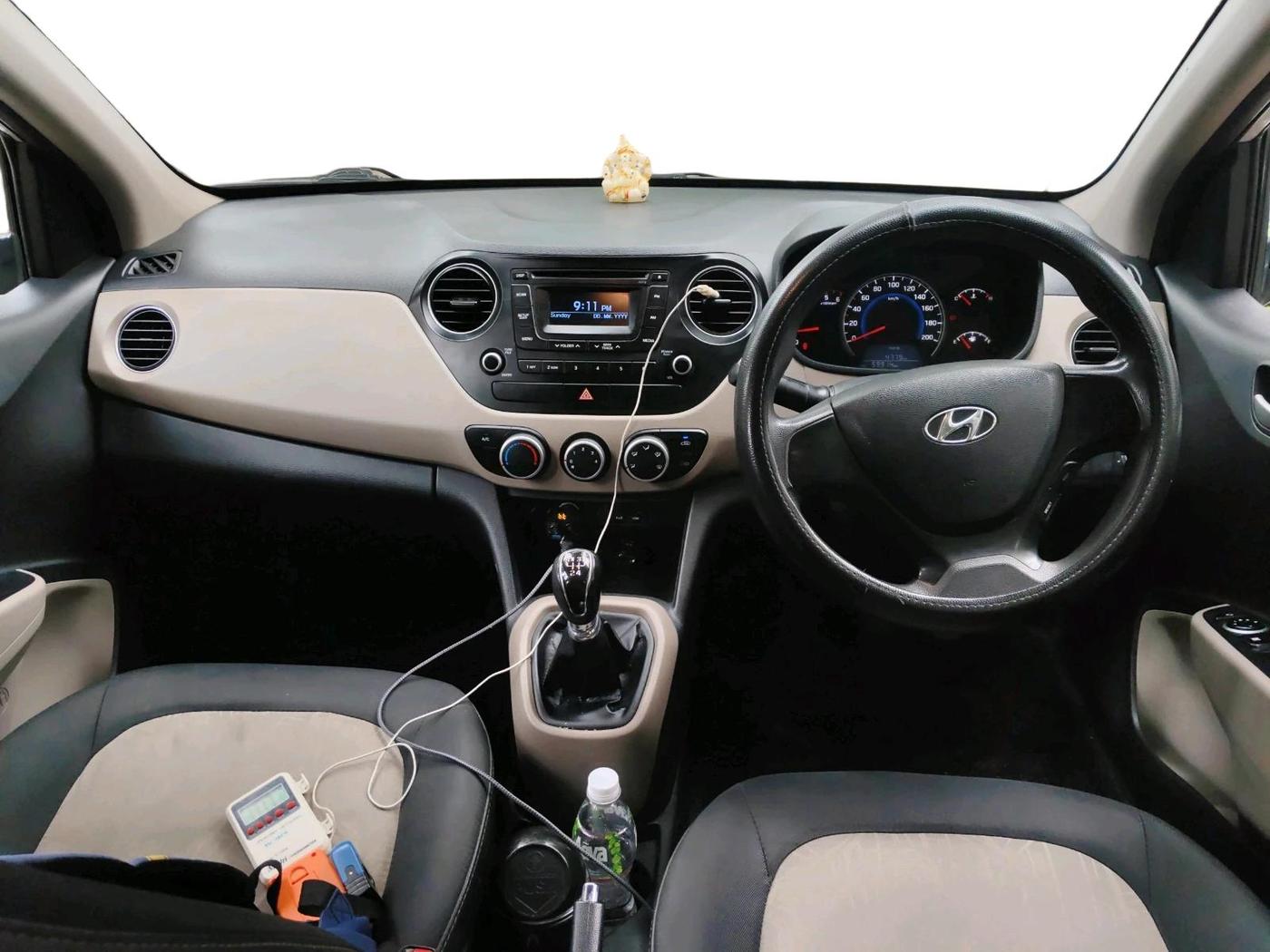 2014 Hyundai Grand i10 SPORTZ 1.1 CRDI, Diesel, Manual, 59,914 km, interior