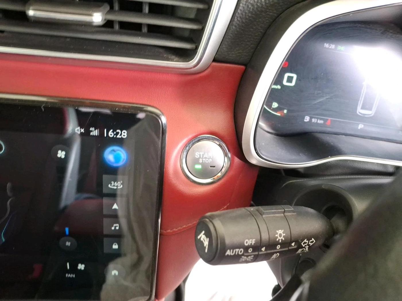 2023 MG ASTOR SAVVY 1.5 CVT S RED, Petrol, Automatic, 70,110 km, interior