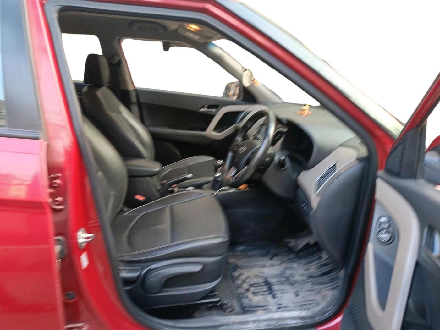 2017 Hyundai Creta SX (O) 1.6 DIESEL, Diesel, Manual, 82,385 km, interior