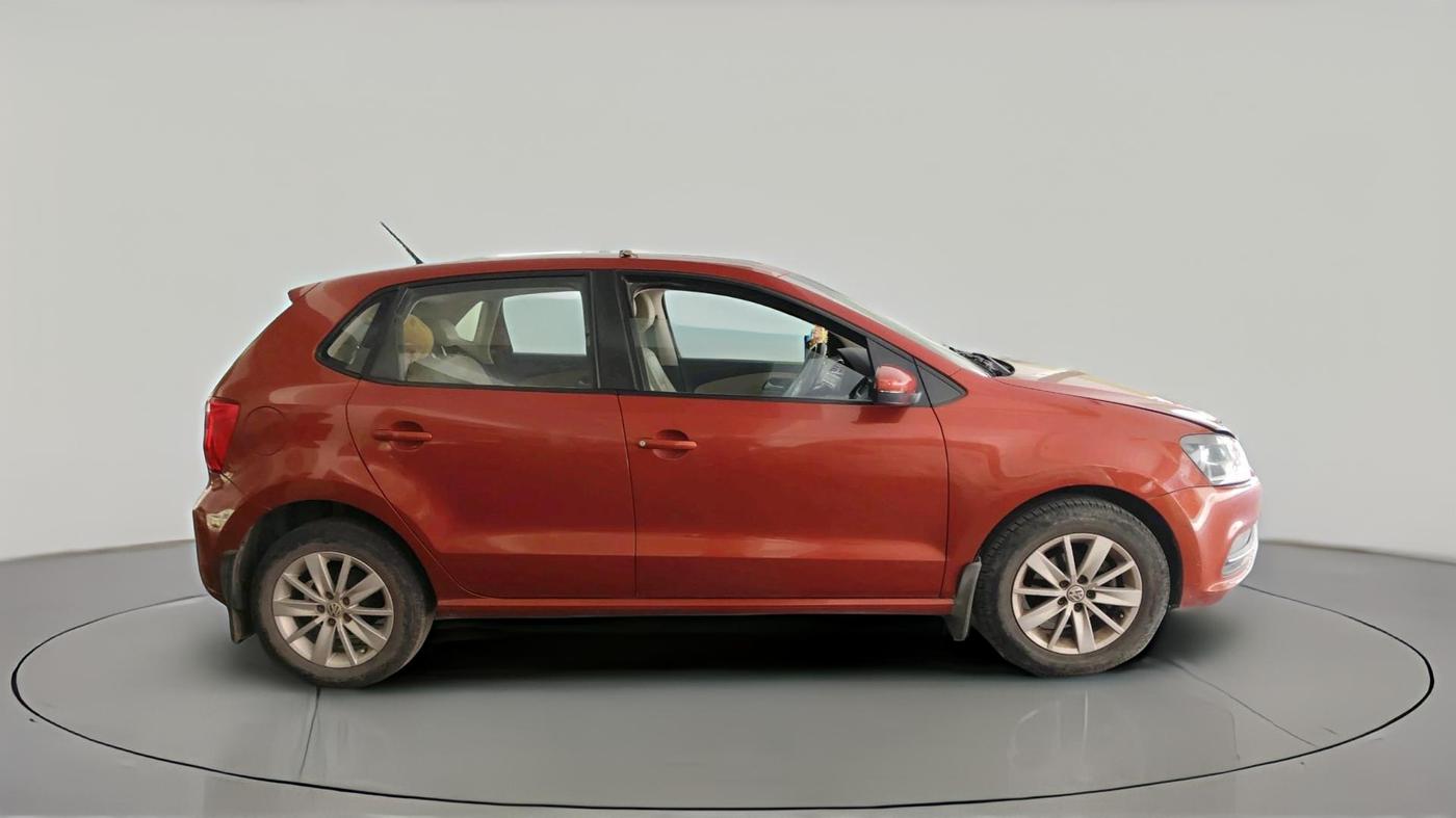 2016 Volkswagen Polo HIGHLINE1.5L, Diesel, Manual, 52,970 km, exterior
